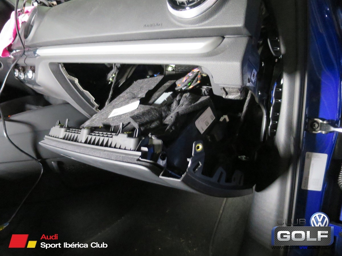 Cambio de pantalla MMI a tactil de 8 pulgadas - Electricidad Audi A3 8V -  Audisport Iberica